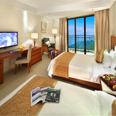 Gentle Grown Sanya Seashore Hotel Exteriör bild
